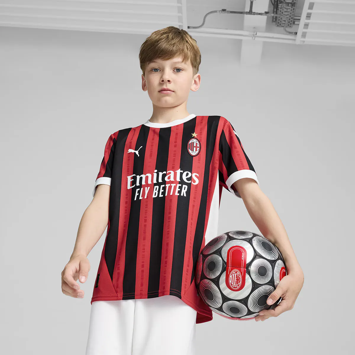 

Детский 1-й комплект AC Milan 2024-2025 Реплика футболки Puma, красный/черный