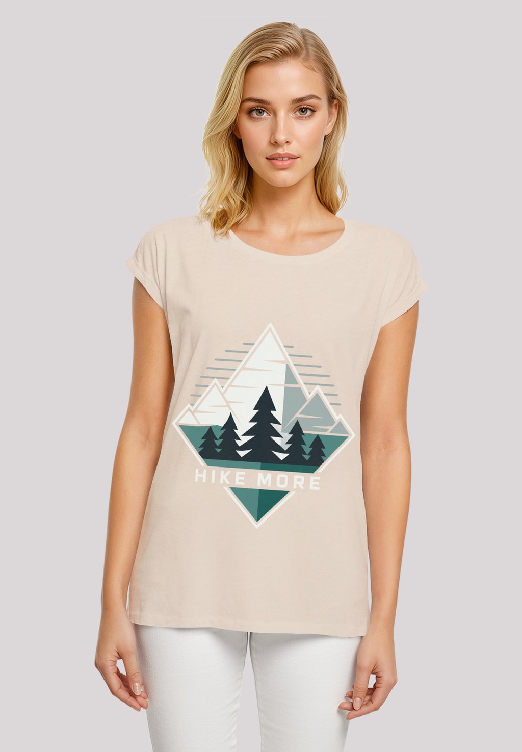 

Футболка с принтом HIKE MORE MOUNTAINS F4NT4STIC, песочный