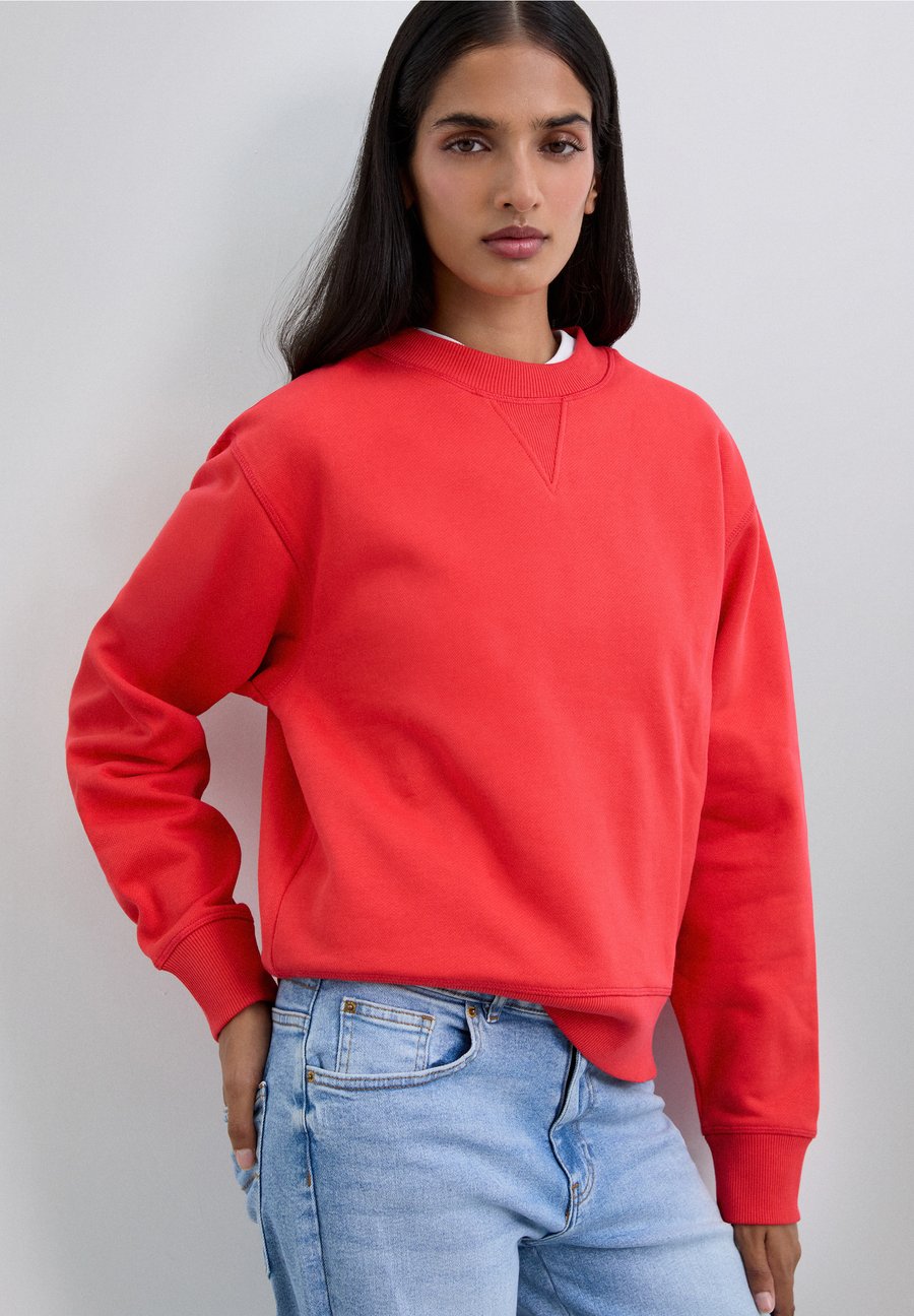 

Толстовка Scalpers Sweatshirt, Coral