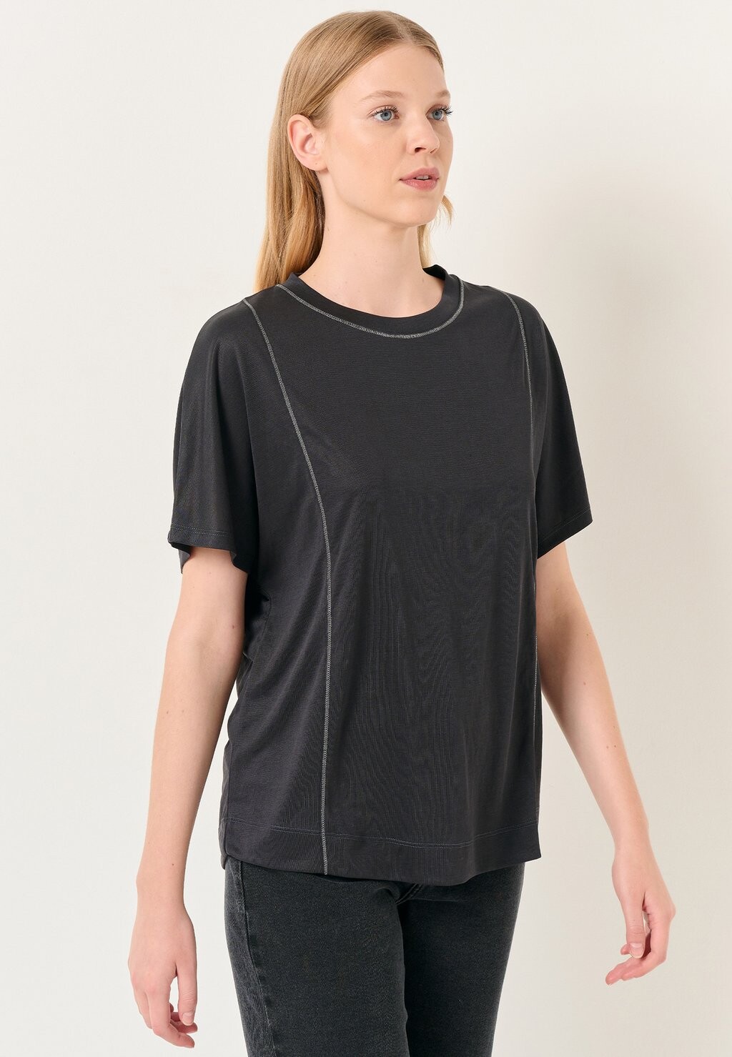 

Базовая футболка CREW NECK SHORT SLEEVED CASUAL Jimmy Key, черный