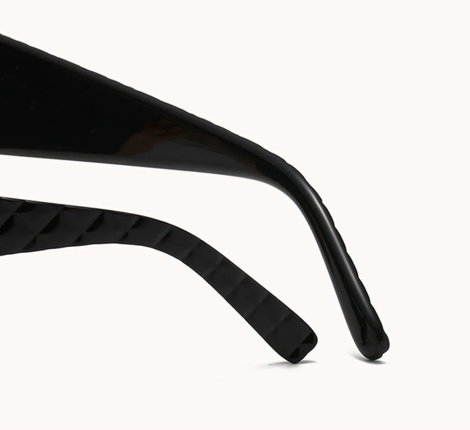 

Большие цельные солнцезащитные очки Broadside для женщин в винтажном стиле, для активного отдыха и путешествий, с защитой от УФ-излучения UV400 TKKTLLT, Black Gray