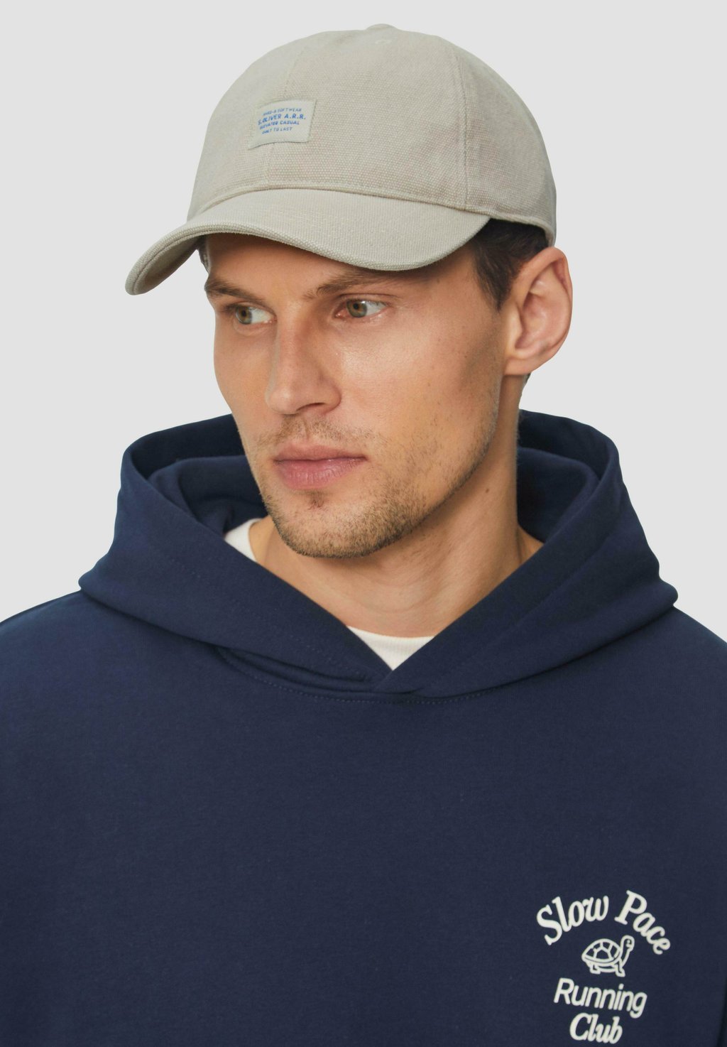 

Бейсболка AUS MIT LOGO-PATCH s.Oliver, молочный