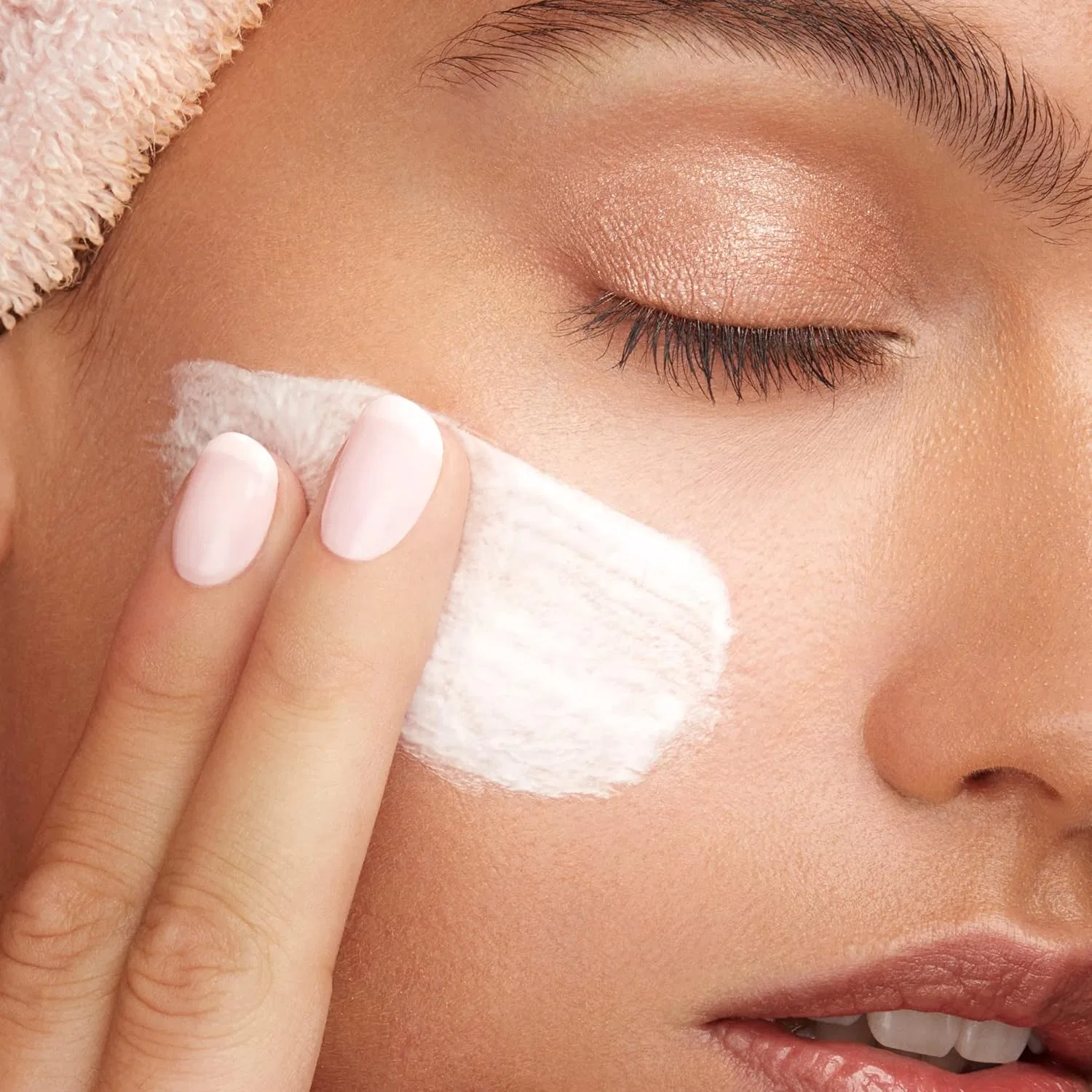 Крем для лица Kiko Milano — Ночной Bright Lift Night с морским коллагеном, 50 мл — фото 4