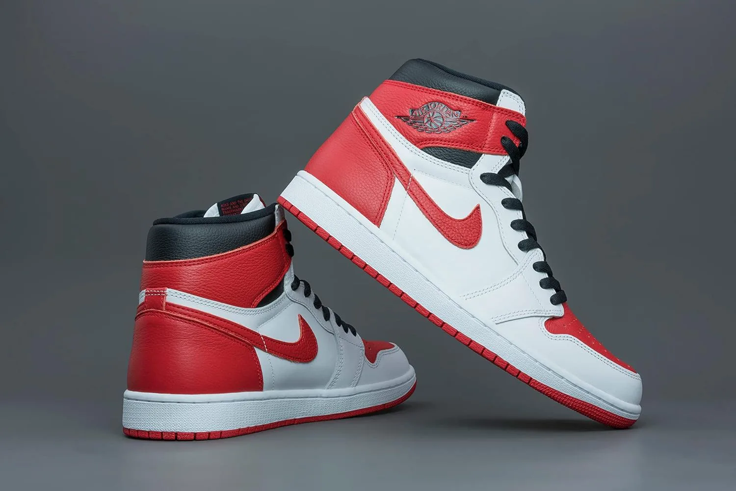 Мужские кроссовки Nike Air Jordan 1 Retro High OG, белый/красный/черный — фото 3