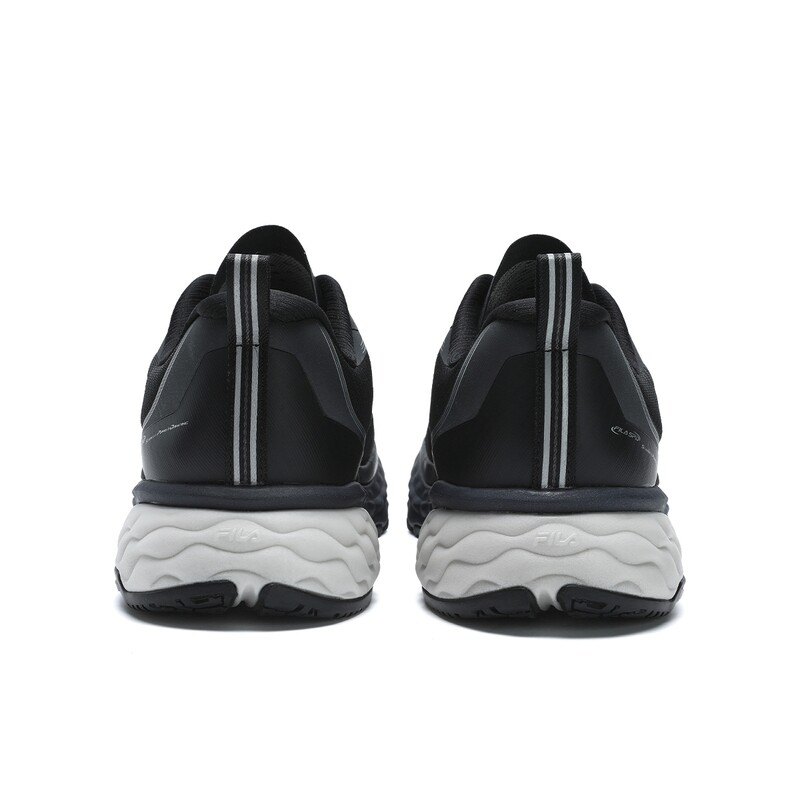 Кроссовки мужские SPD CHEETAH Low-top черного/белого цвета Fila — фото 3