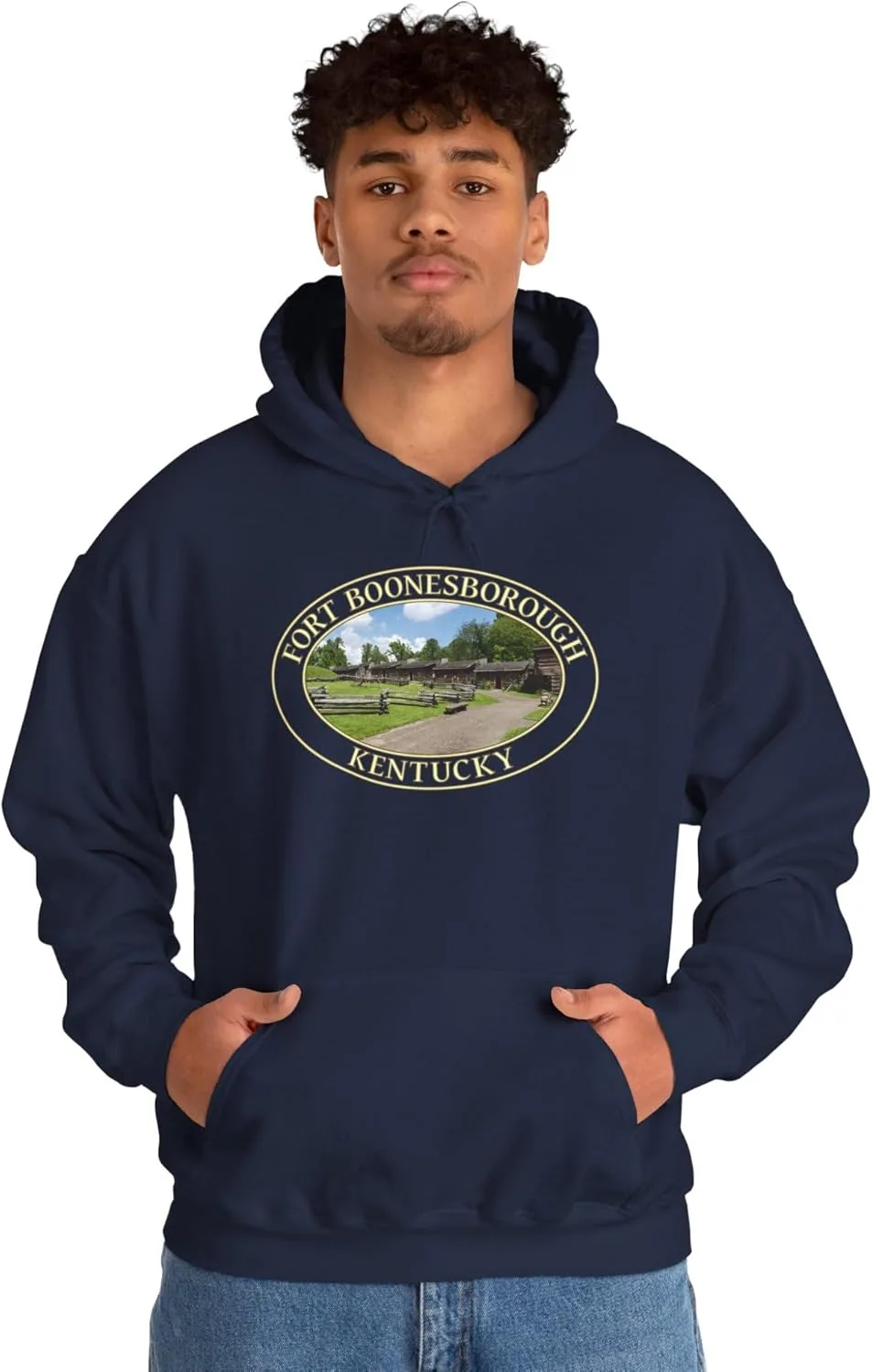 Толстовка с капюшоном Fort Boonesborough Kentucky - GentleSeas Cozy Pullover Sweatshirt - Дизайн, посвященный исторической достопримечательности - Мягкий теплый флис GENERIC, темно-синий — фото 2