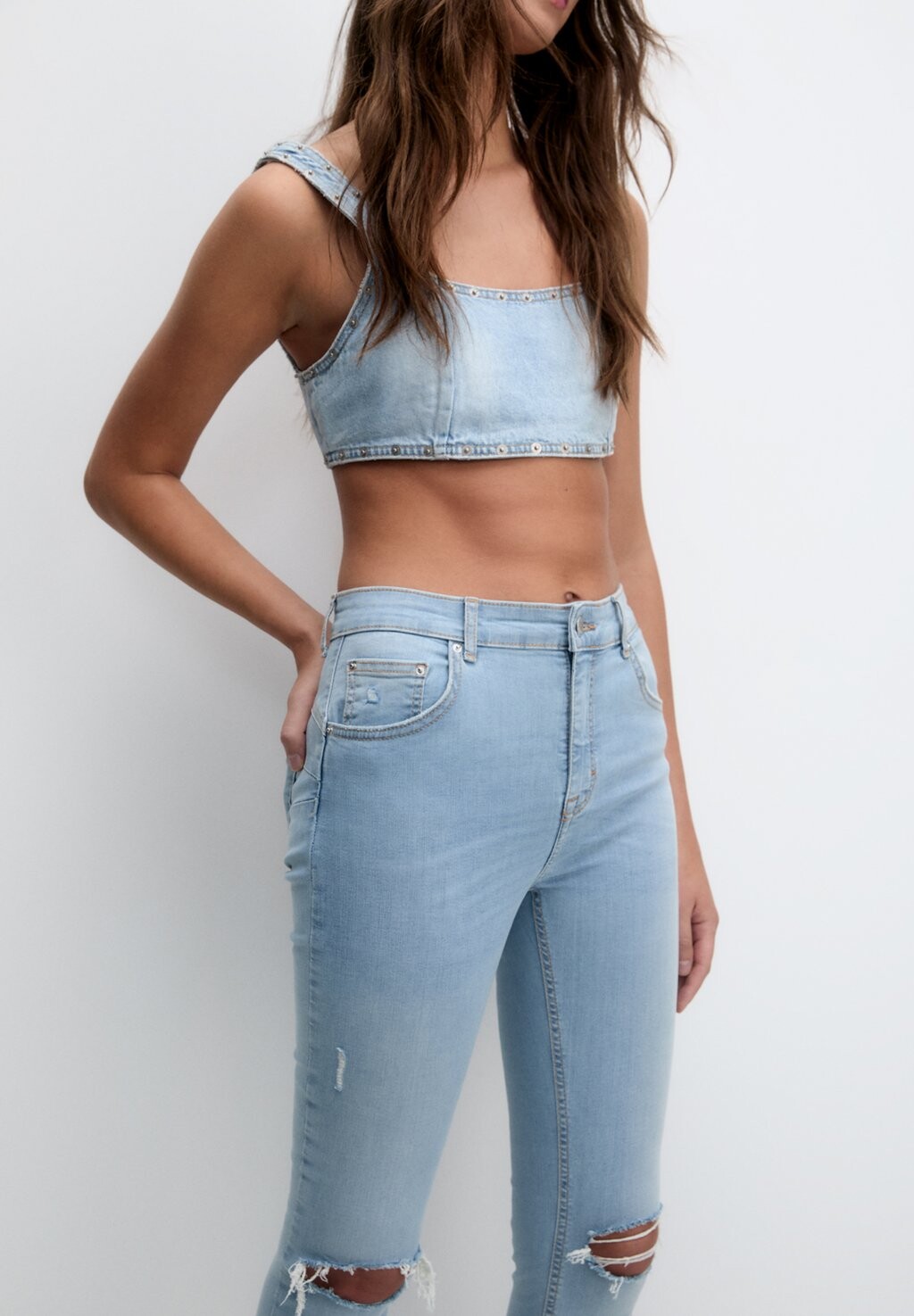 

Джинсы слим PULL&BEAR, светло-голубой деним