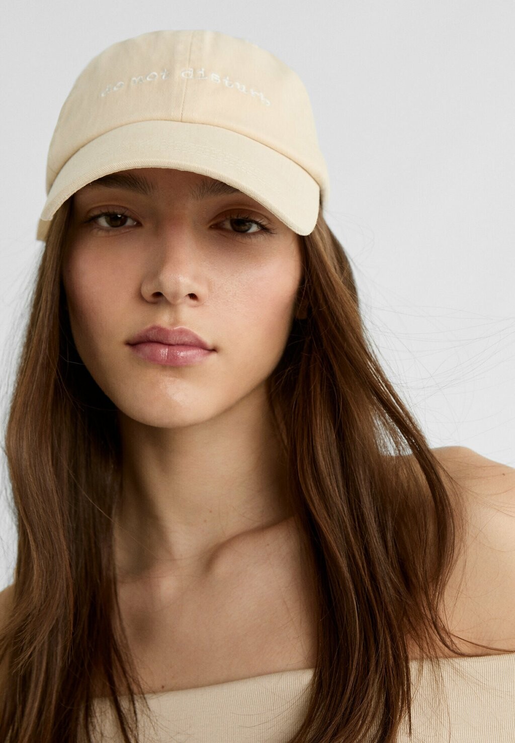 

Бейсболка Stradivarius, бежевый