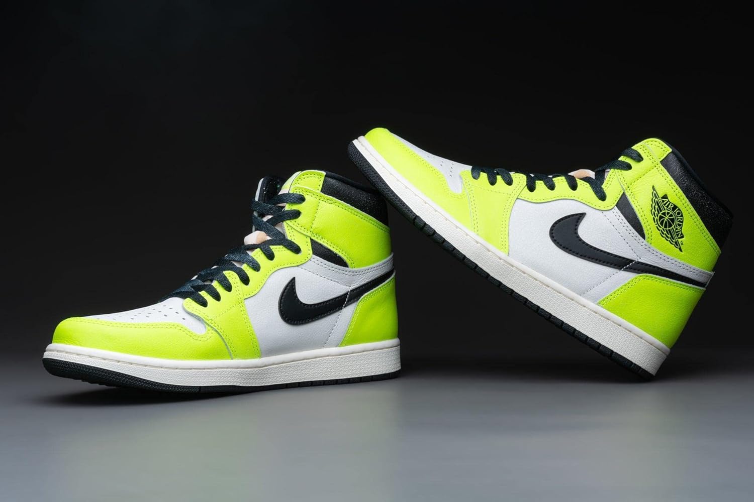 Мужские кроссовки Nike Air Jordan 1 Retro High OG, черный — фото 3