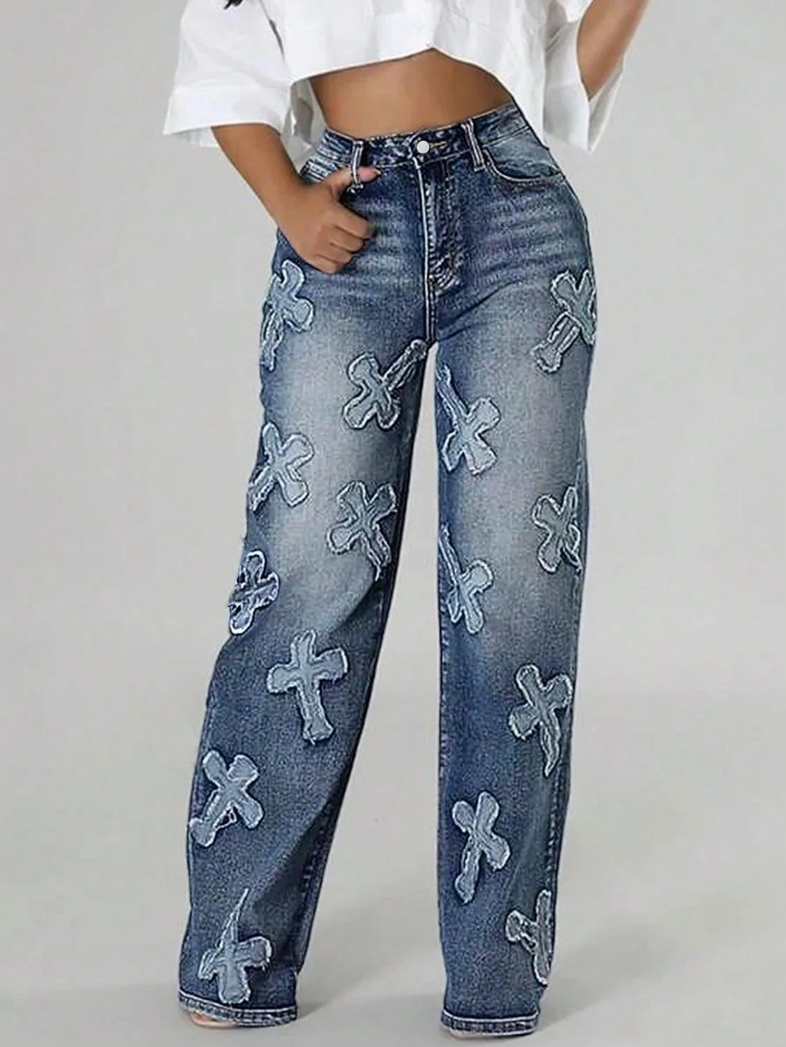 

Женские джинсы high waisted с вышивкой и 3D-патчами WGXWGX