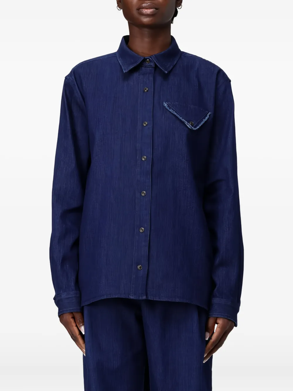 

Рубашка Merci с потертыми карманами The Garment, синий