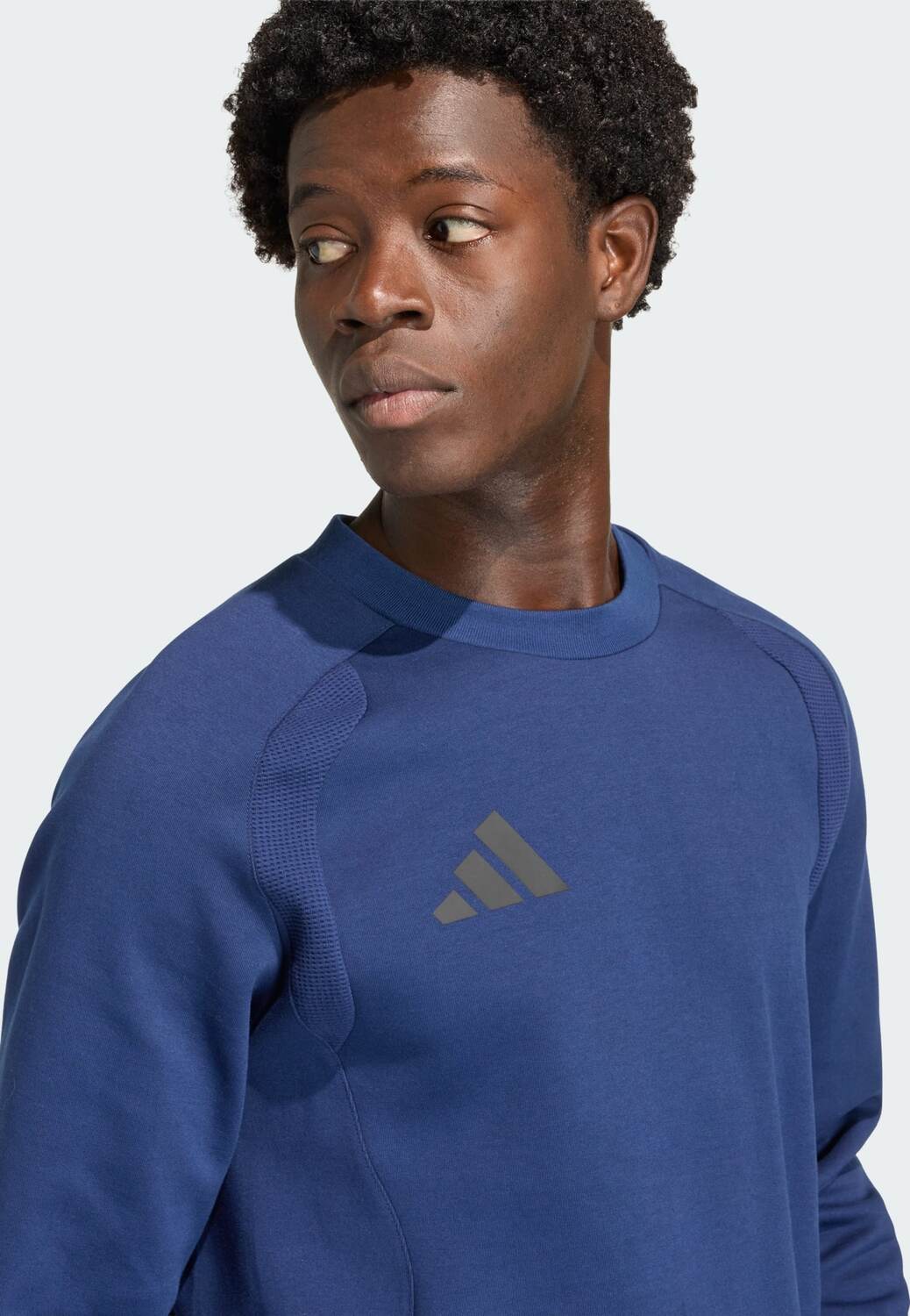 Adidas Performance Спортивный свитшот 'Tiro Travel' в синем цвете — фото 4