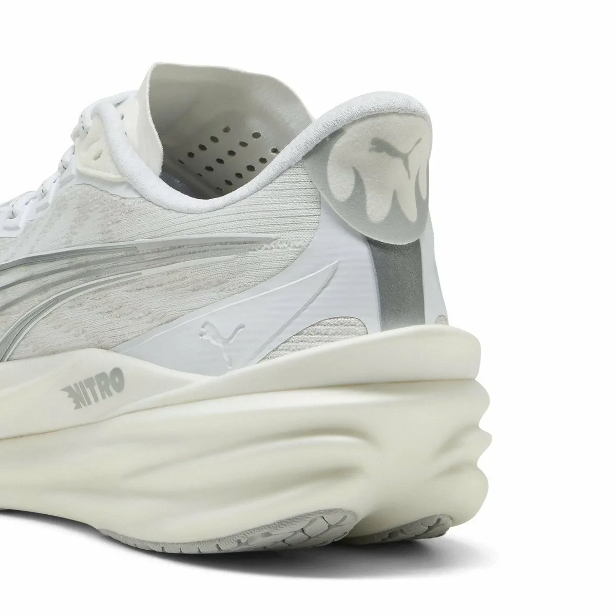 Мужские беговые кроссовки Deviate Nitro 4 PUMA, PUMA White-Feat — фото 3