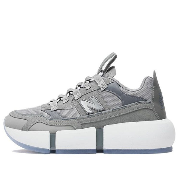 

Массивные кроссовки jaden smith x vision racer New Balance, серый