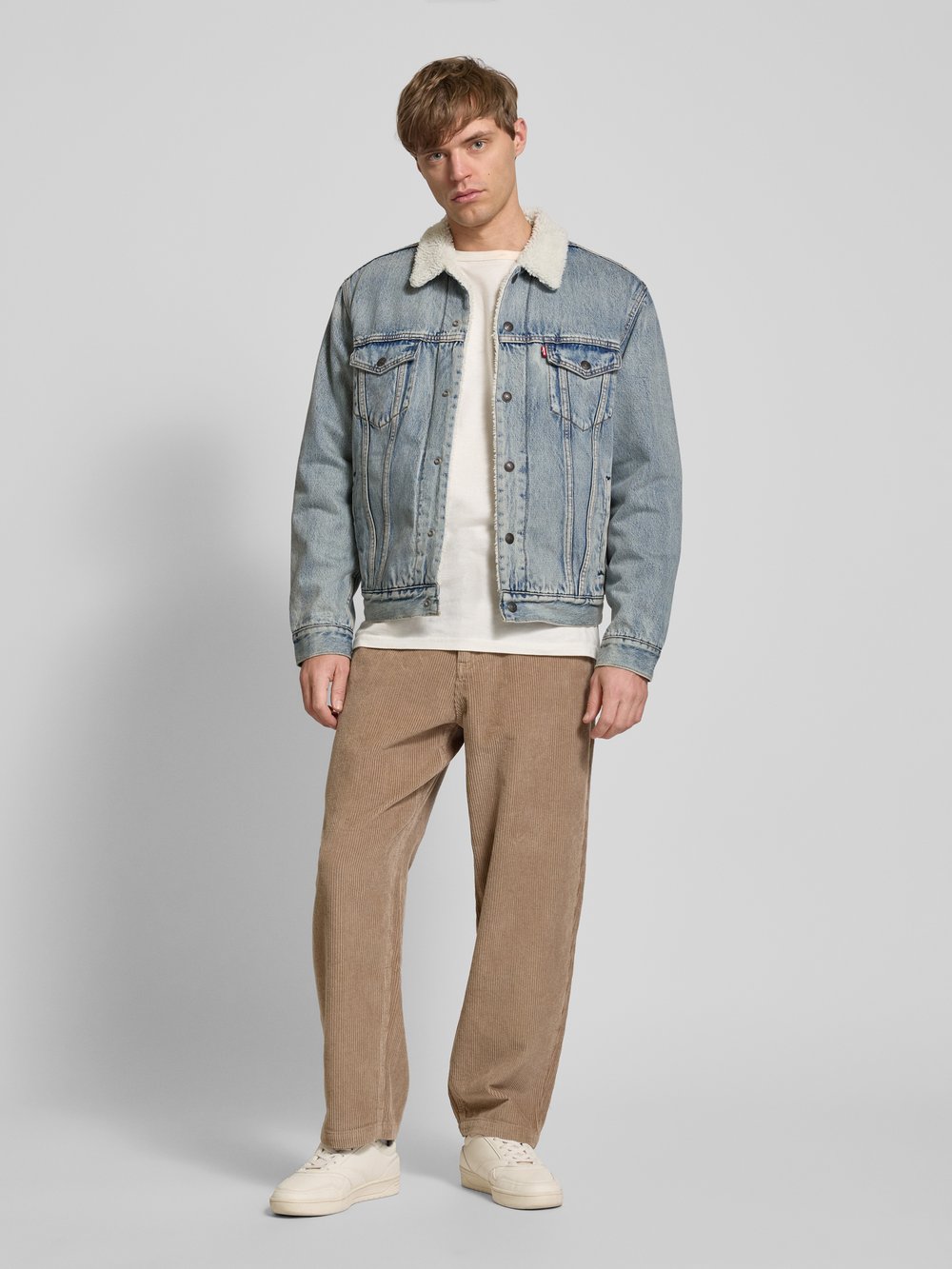 

Джинсовая куртка с нагрудными карманами Levi's