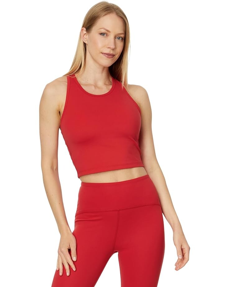 

Топ Beyond Yoga Powerbeyond Strive Cropped Tank, цвет Retro Red