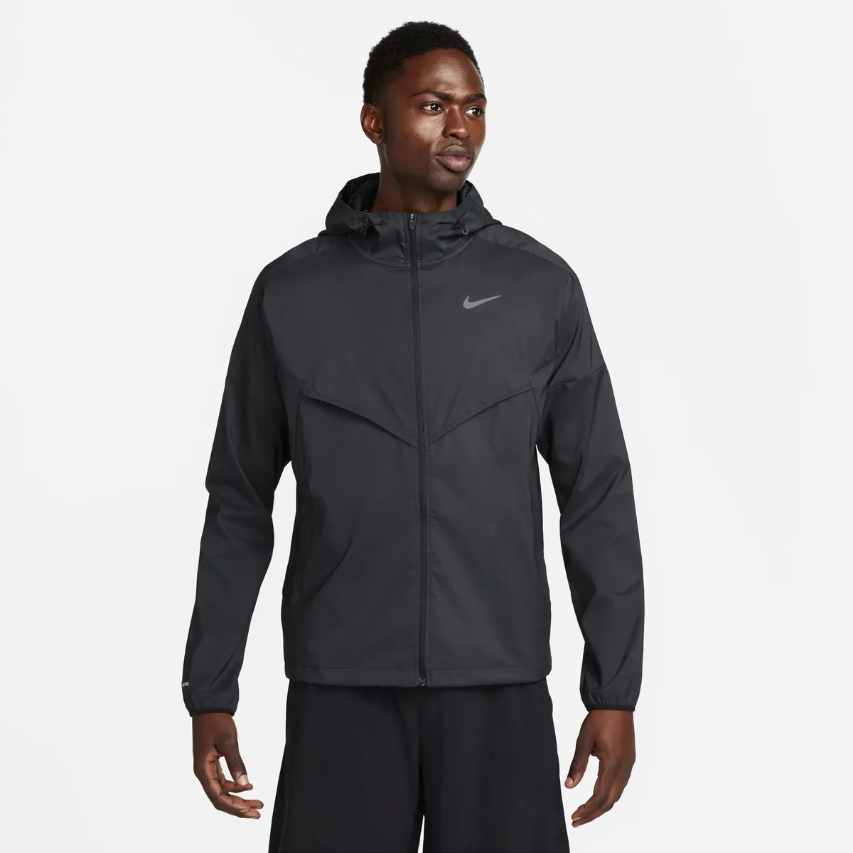 

Куртка для бега Nike "IMPOSSIBLY LIGHT WINDRUNNER MEN'S RUNNING JACKET", черный