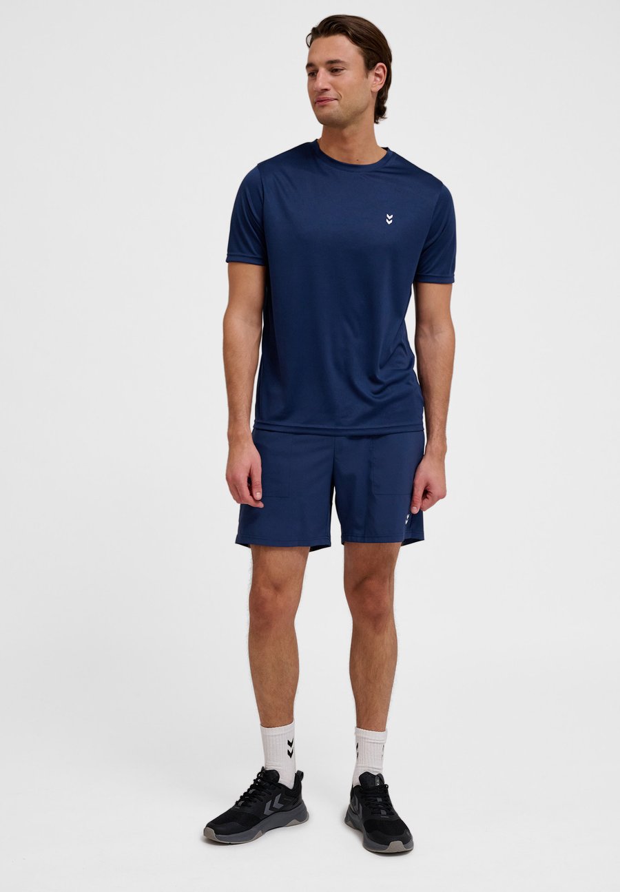 

Футболка Hummel PULSE TRAINING S/S, Dress Blues/Blue, Синий, Футболка Hummel PULSE TRAINING S/S, Dress Blues/Blue