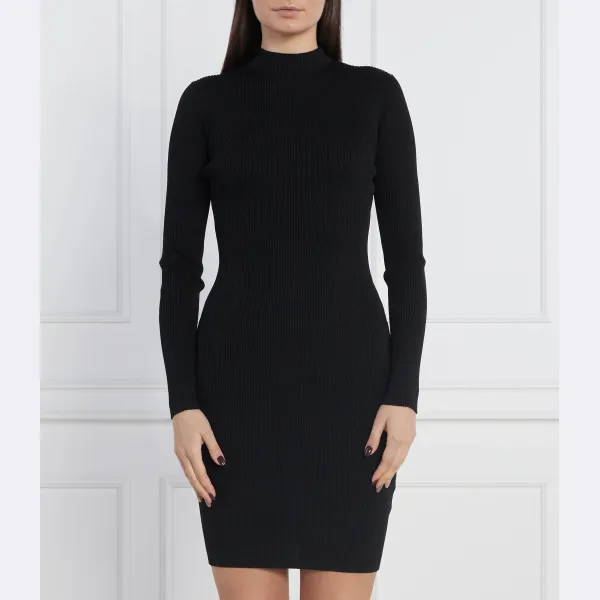 

Легендарное платье Calvin Klein, черный
