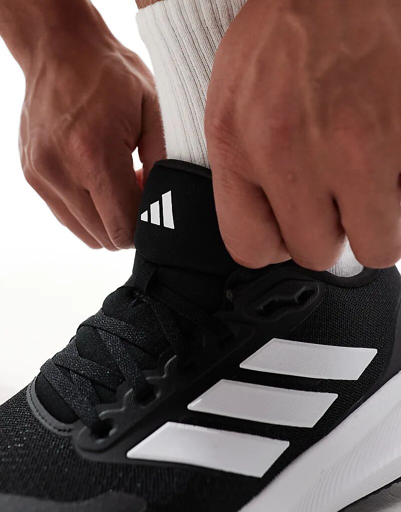 Кроссовки adidas Running RunFalcon черного и белого цвета adidas performance — фото 4
