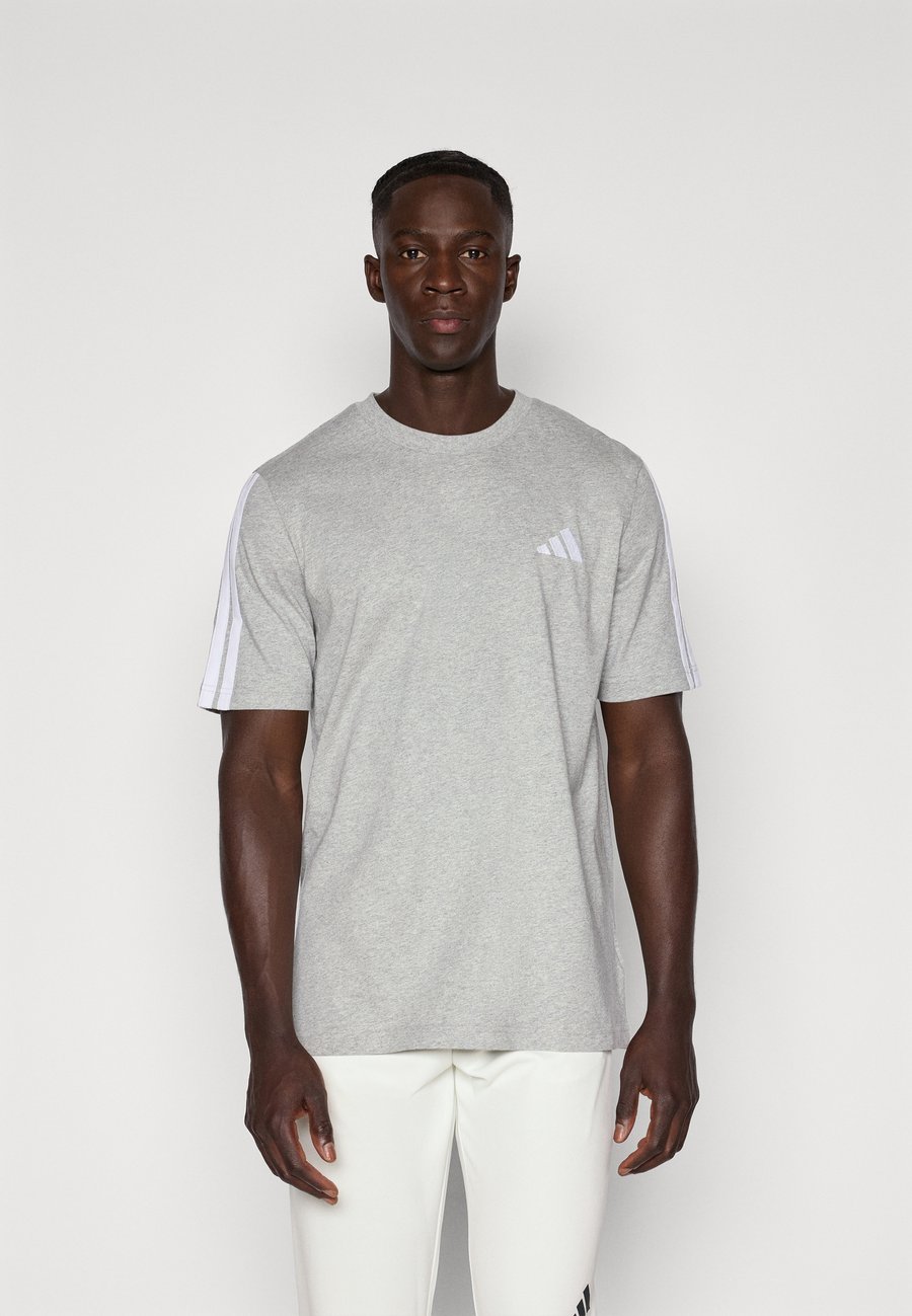 

Футболка Adidas Sportswear Print T-shirt, Medium Grey Heather/Grey