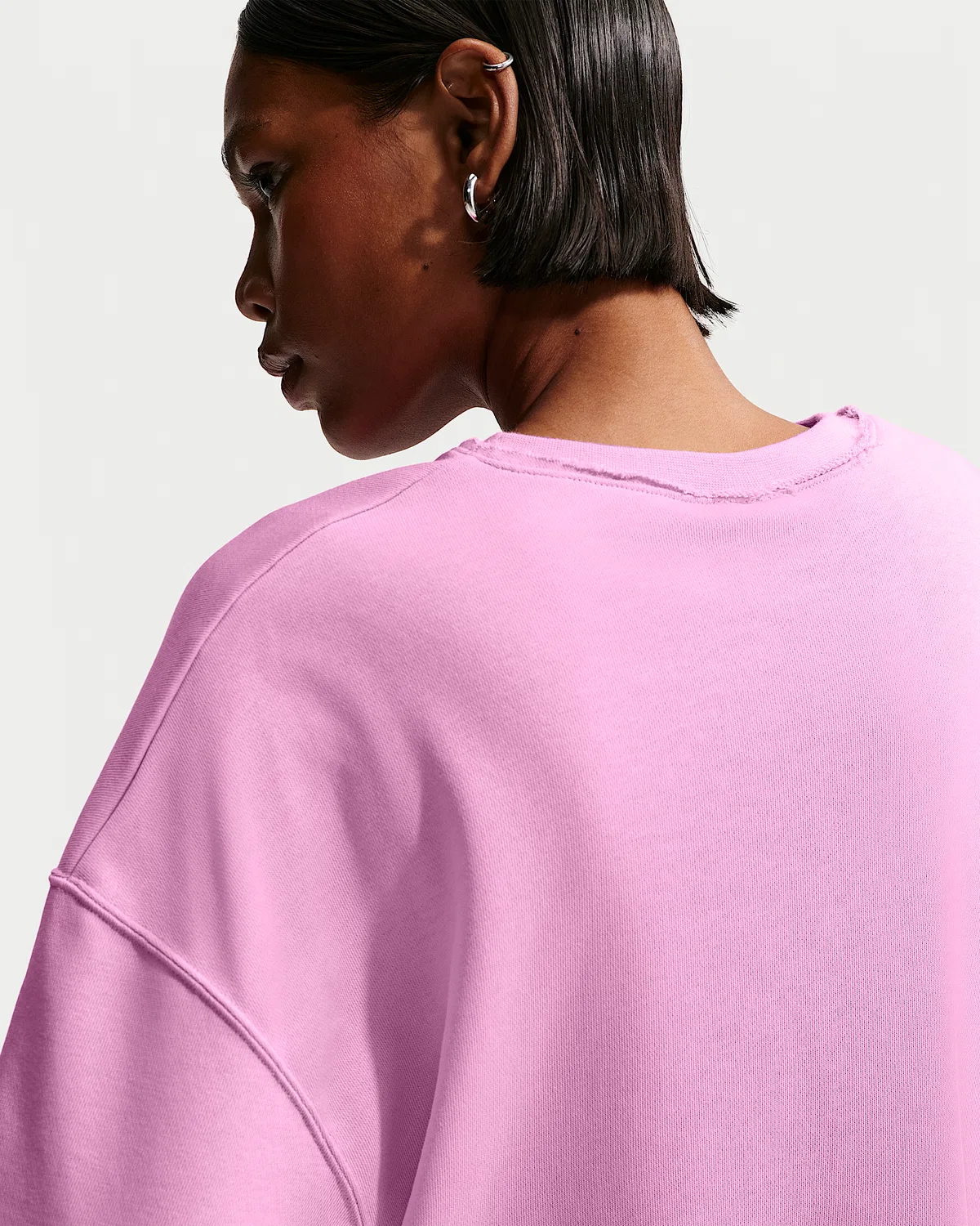 Женская оверсайз футболка с круглым вырезом Nike Sportswear Chill Terry из французского флиса, Light Magenta/Sail — фото 2