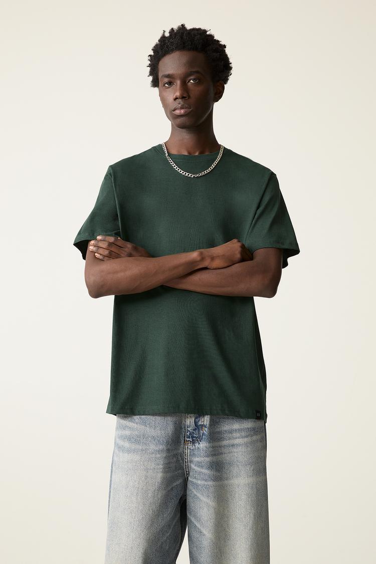 

Упаковка из 3 базовых футболок обычного кроя Pull And Bear, зеленый