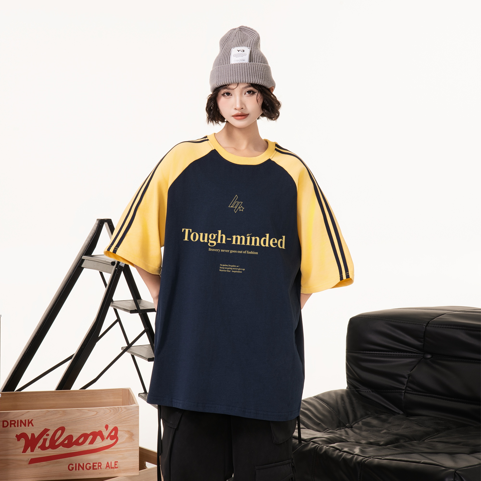 

Футболка Unisex Crew Neck Moderate Heavyweight WARRIOR, темно-серый