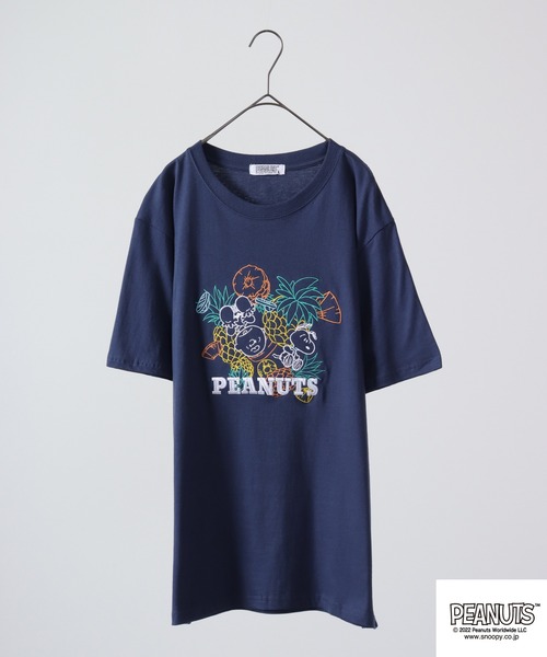 

Футболка с коротким рукавом, с вышивкой Снупи из мультфильма "Peanuts", темно-синяя