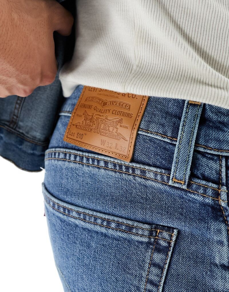 Джинсы скинни Levi's 510 выцветшего синего цвета — фото 4