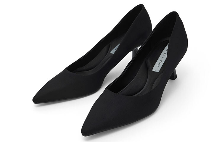 Туфли на высоком каблуке женские черные с текстурой Charles&Keith — фото 4