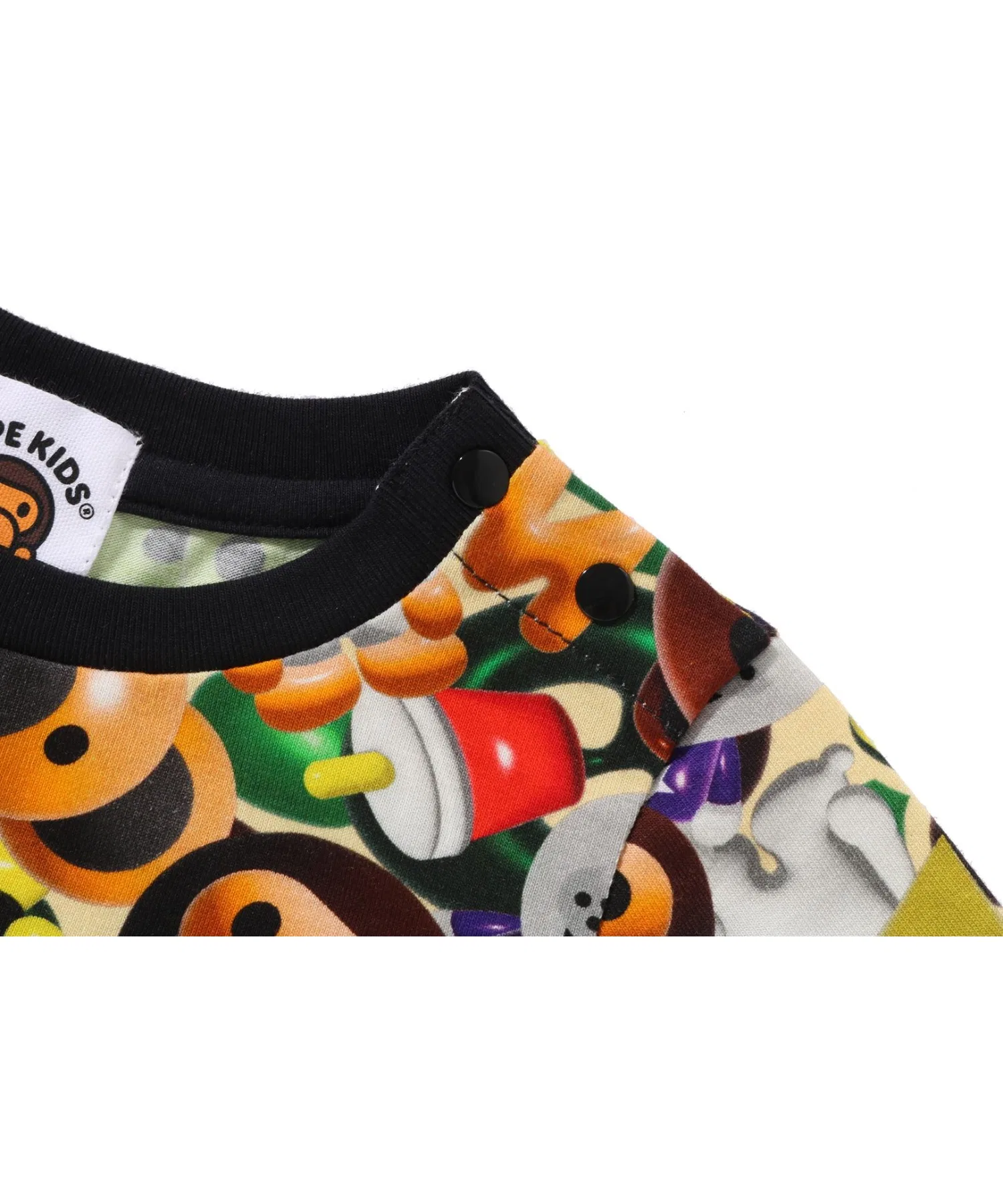 Детская футболка A BATHING APE 3D MILO ALL FRIENDS TEE — фото 3
