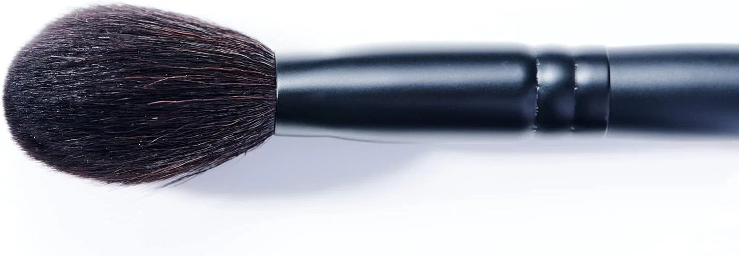 Кисть для румян YUKI Blush Brush 002 Pro Series, BISOU, 1 шт, 181 мм — фото 3