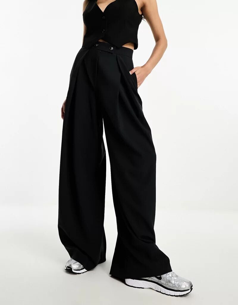 

Черные широкие брюки с манжетами спереди ASOS