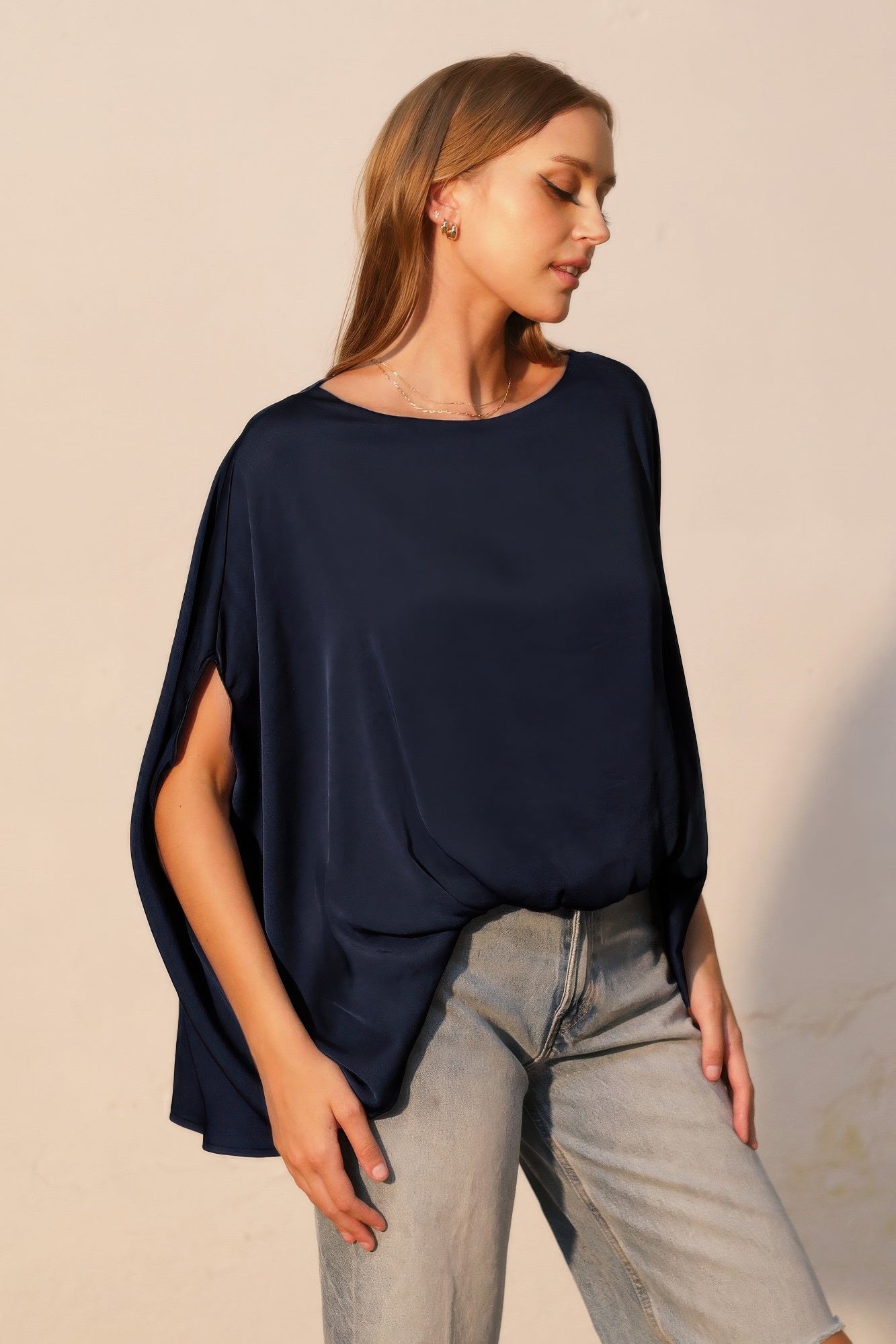 

Кафтан из стираного полиэстера и шелка с вырезом-лодочкой TRUEDAMES, темно-синий