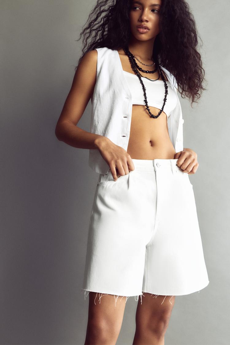 

Шорты-Бермуды с вытачками Pull And Bear, белый