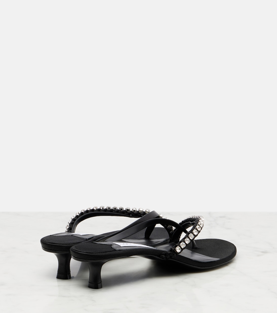 Дила 35 сандалии-танга из кожи и сатина Jimmy Choo, Black/Crys — фото 2