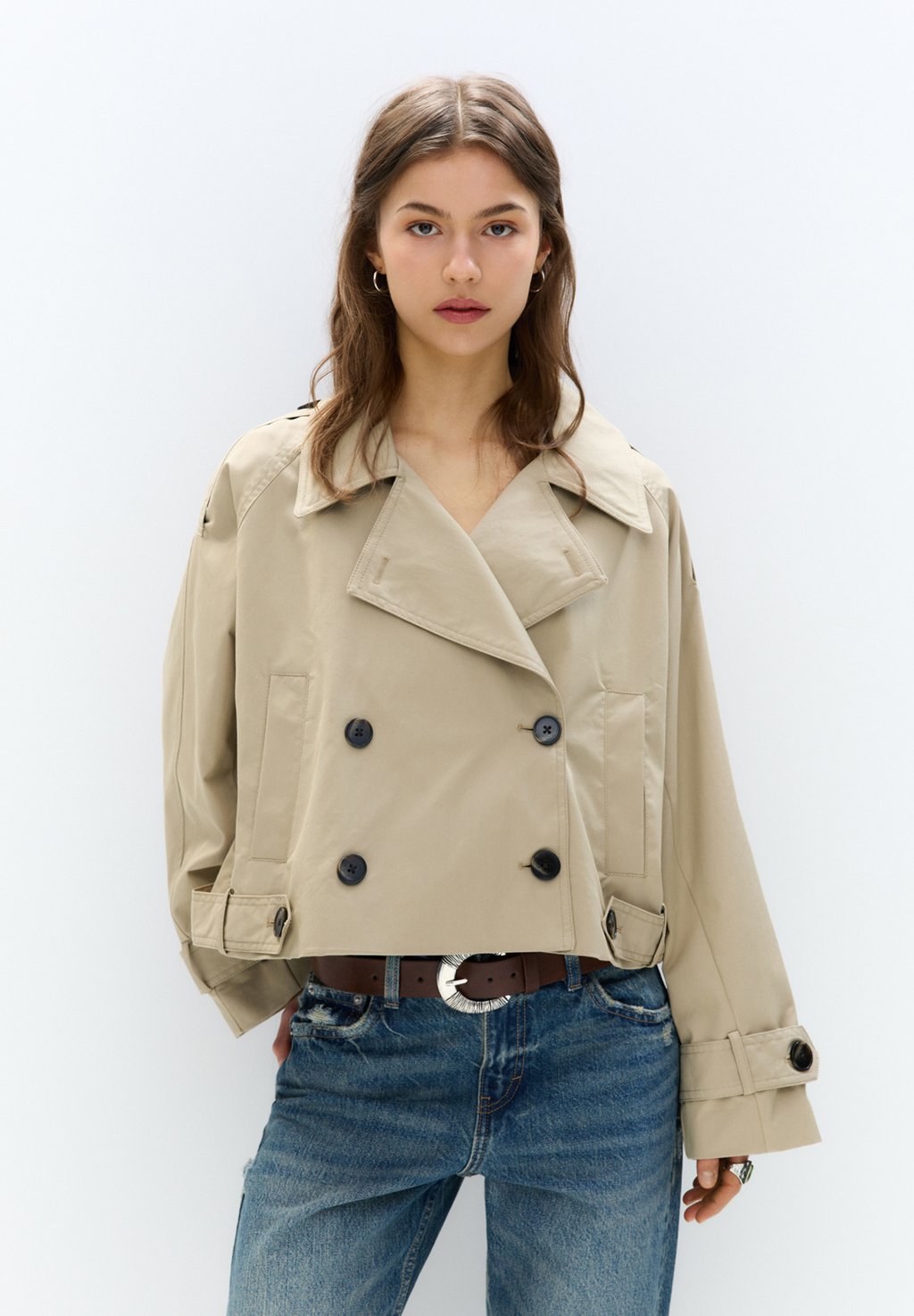 

Легкая куртка SHORT PULL&BEAR, охра