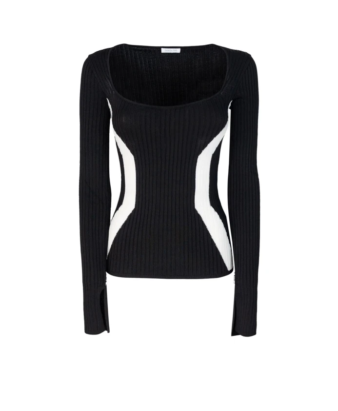 

Черный вискозный пуловер, приталенный крой, длинные рукава. Patrizia Pepe, черный