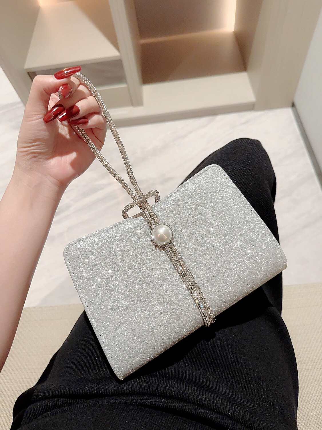 

Moonlit Eve Bag Женская вечерняя сумка из искусственного меха Сумочка