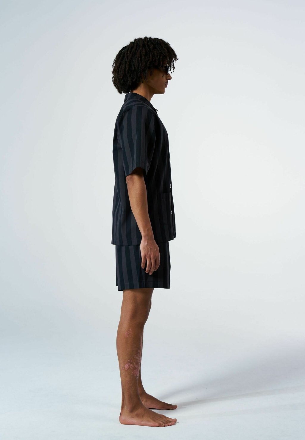 

Пижамный комплект UNO STRIPE SHORT BUTTON UP Nufferton, черный