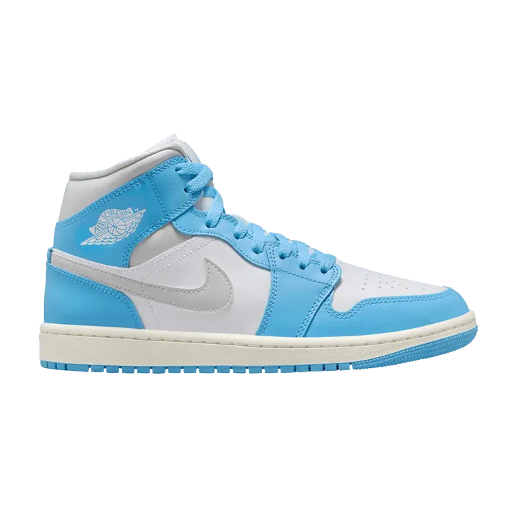 

Кроссовки Air Jordan Wmns Air Jordan 1 Mid Dark Powder Blue, синий