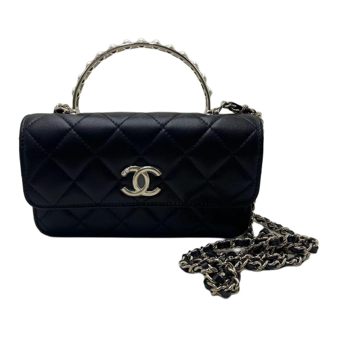 

CHANEL Овчинная сумка через плечо женская черная