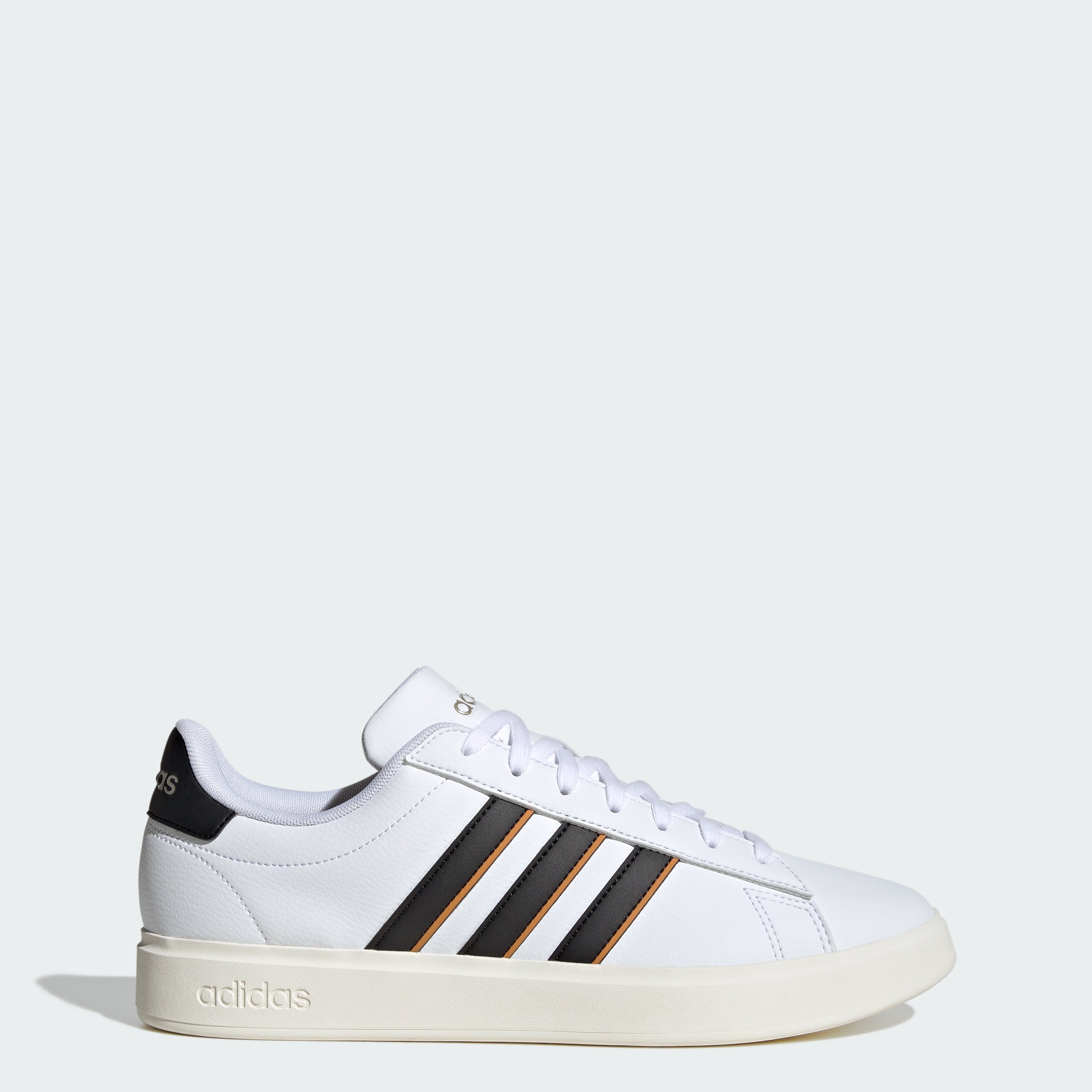 

Мужские кроссовки adidas Grand Court Adidas, Cloud White / Core Black / Focus Orange