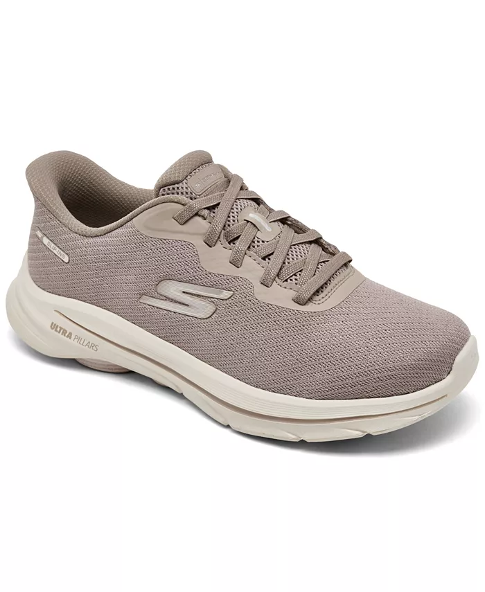 Женские слипоны: Go Walk 8 - Nadia Slip-On Walking Sneakers от Finish Line Skechers, загар/бежевый