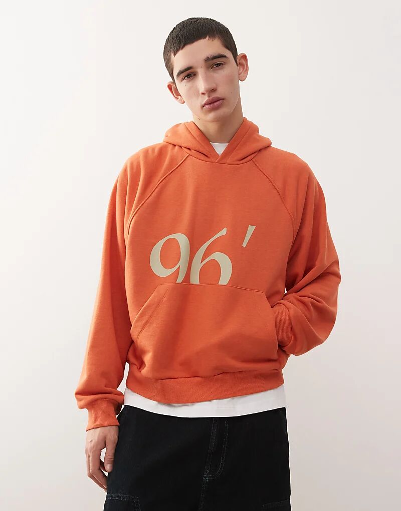 

Толстовка свободного кроя Reclaimed Vintage с рукавами реглан и графикой красного цвета