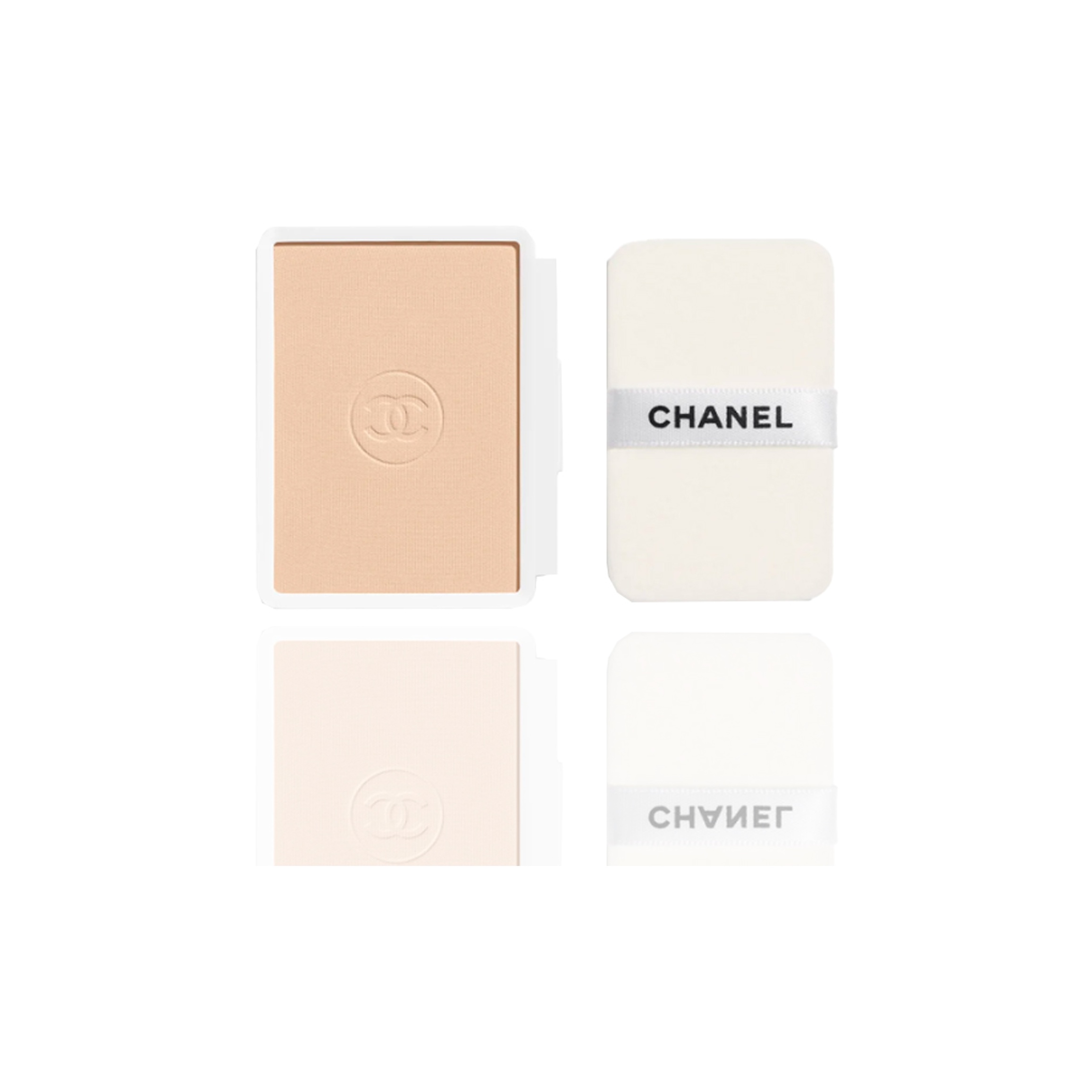 

CHANEL Пудра Brilliance Bright White для легкого нанесения и коррекции тона кожи 12g