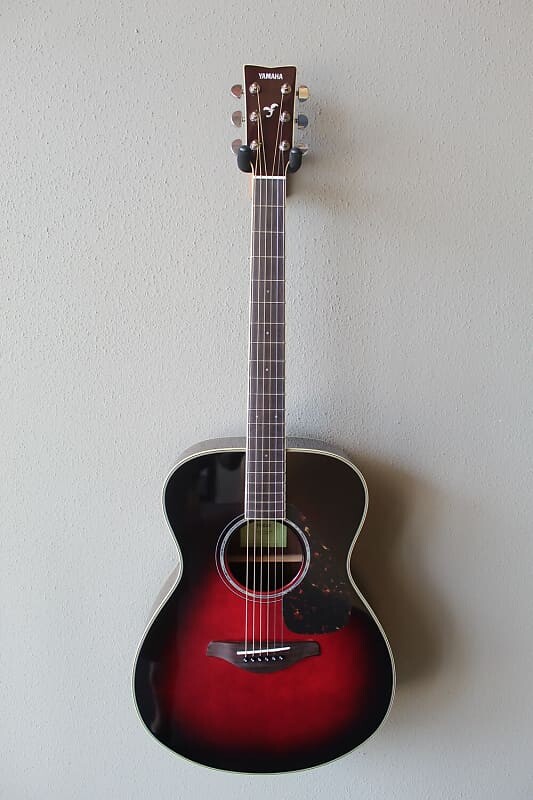 

Акустическая гитара Brand New Yamaha FS830 Concert Steel String Acoustic Guitar with Gig Bag - Dusk Sun Red