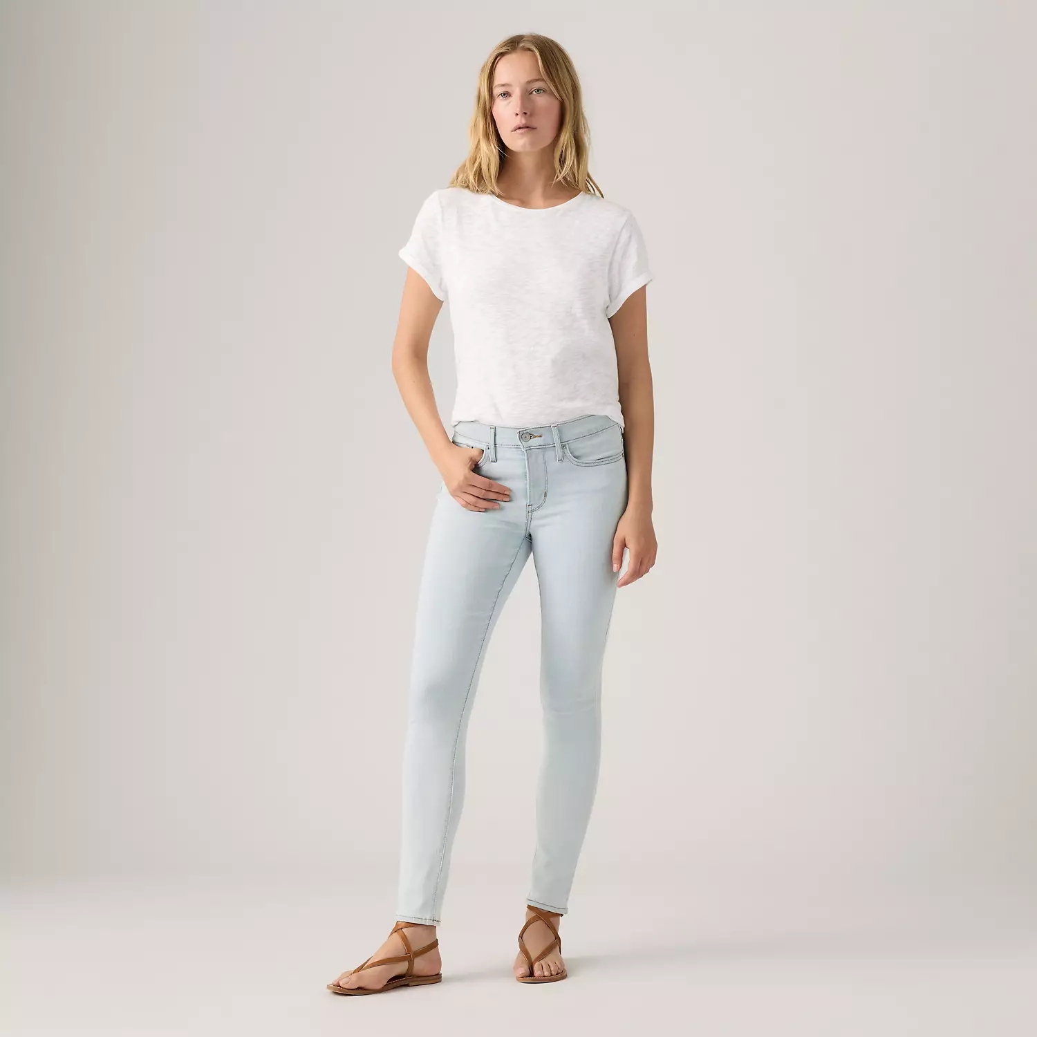 

311 моделирующие женские джинсы скинни Levi's, цвет Pillar Up - Light Wash