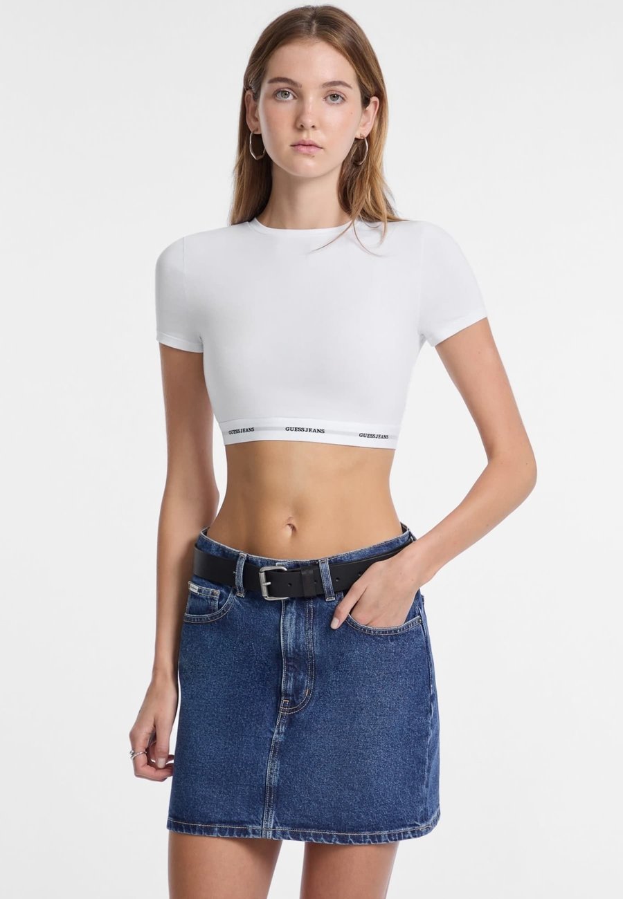 

Топ Guess CROPPED LOGOSTREIFEN, Weiß/White